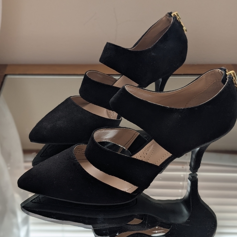 Ellen Tracy Women's Size 6.5 Black Suede Leather Almond Toe Strappy Zip Up Heels